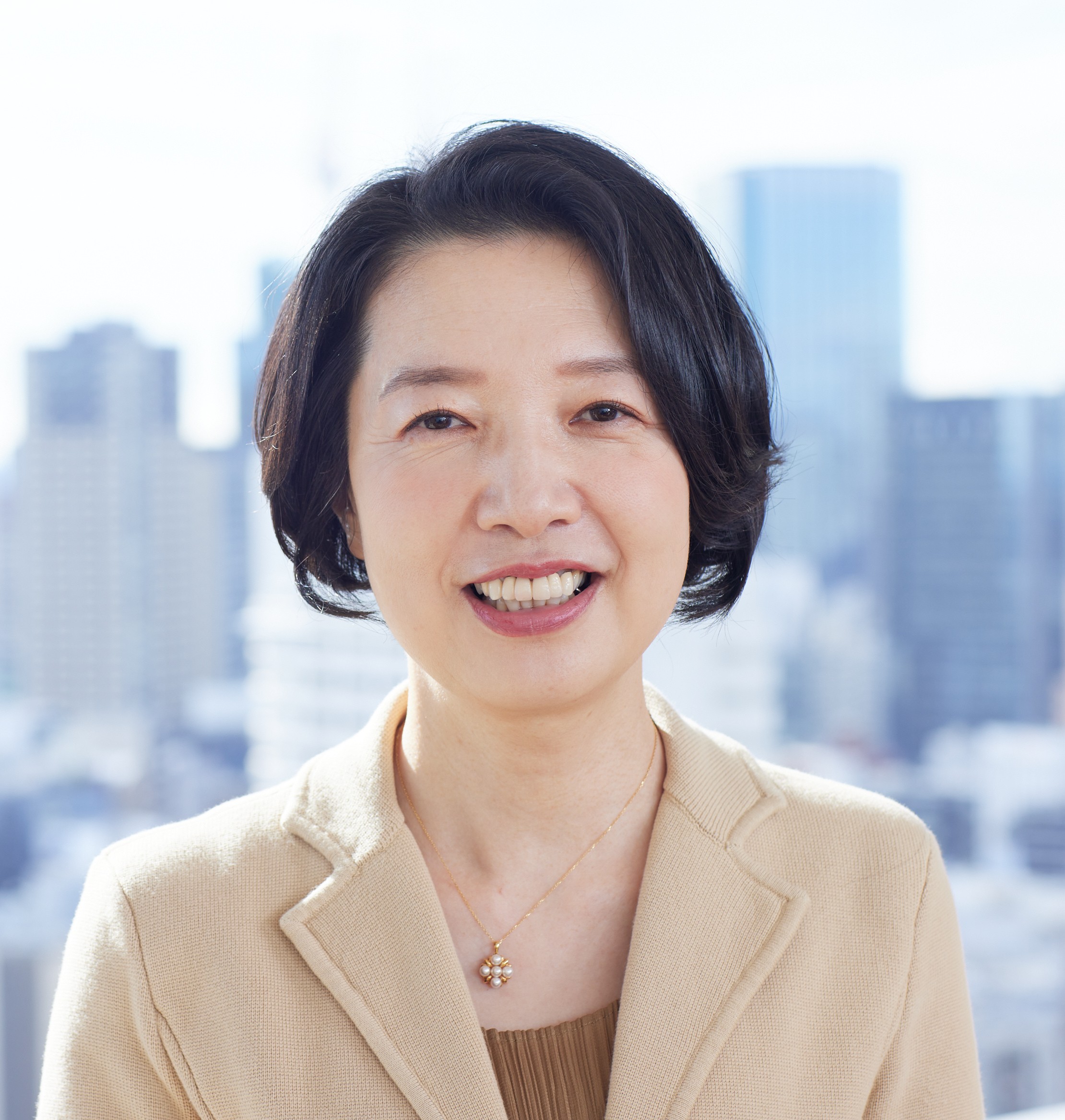 小西 雅子 氏
