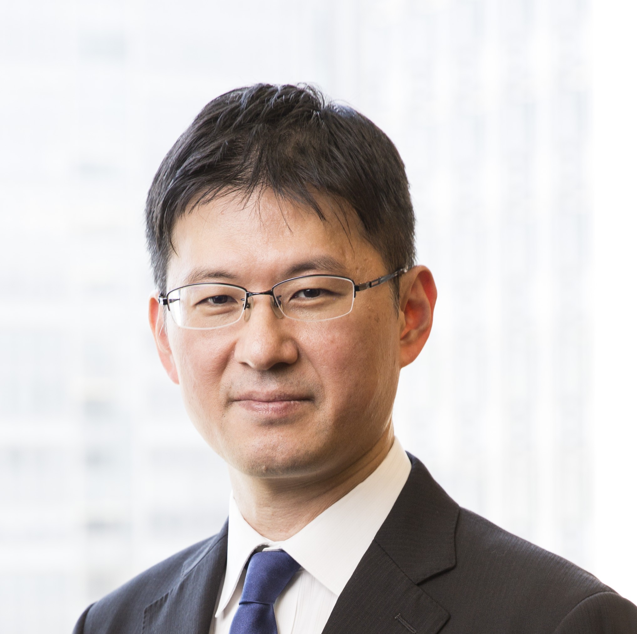 井口 譲二 氏