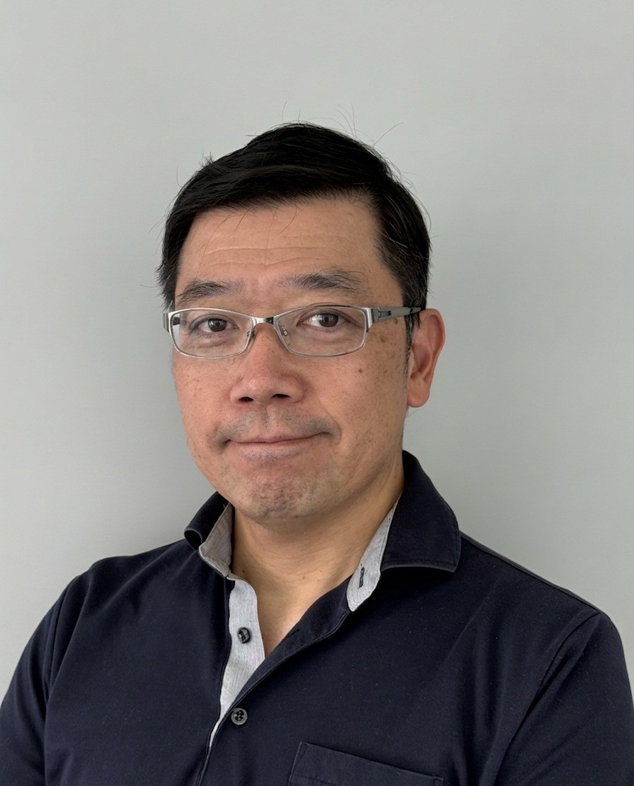 井尻 周作 氏