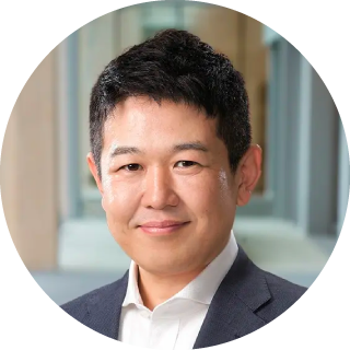 江川 亮一 氏